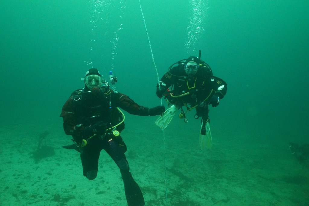 Loz & Alison on the shotline